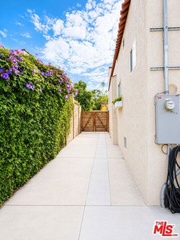 1636 Courtney Avenue, Los Angeles, CA 90046
