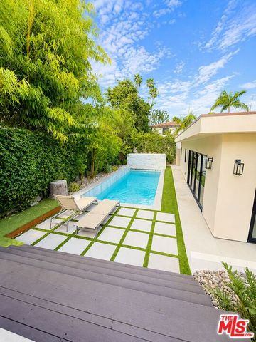 1636 Courtney Avenue, Los Angeles, CA 90046