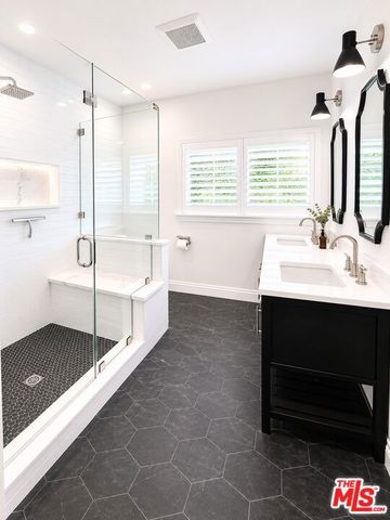 1636 Courtney Avenue, Los Angeles, CA 90046