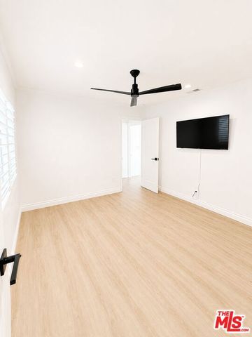1636 Courtney Avenue, Los Angeles, CA 90046
