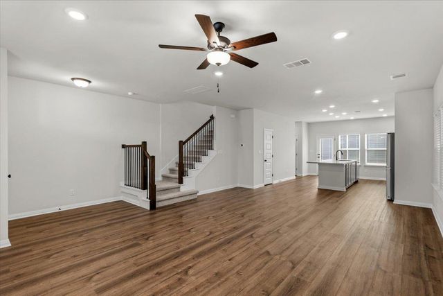 5900 Whisper Creek DR 412, Georgetown, TX 78628