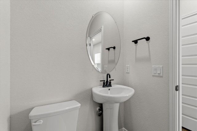 5900 Whisper Creek DR 412, Georgetown, TX 78628