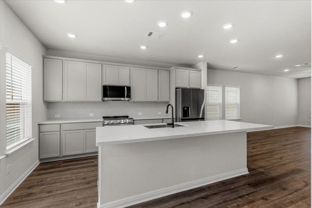 5900 Whisper Creek DR 412, Georgetown, TX 78628