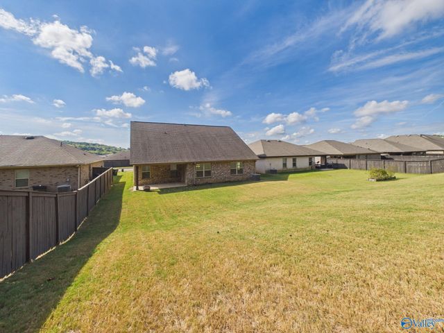 208 Green Garden Drive, Harvest, AL 35749