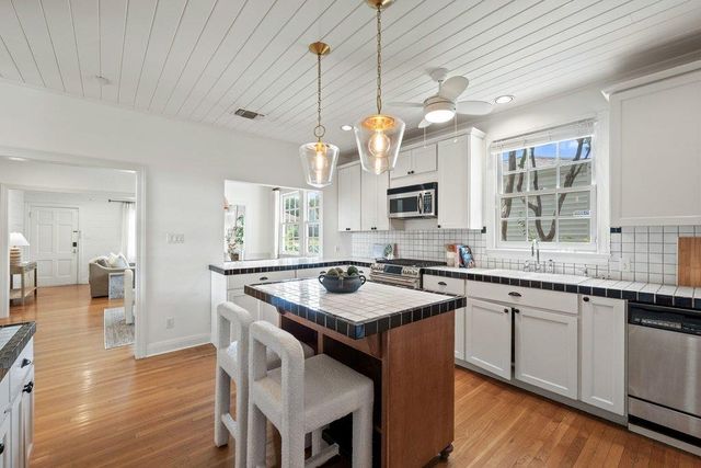 1016 E 43rd ST, Austin, TX 78751