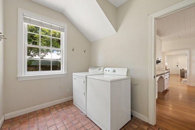 1016 E 43rd ST, Austin, TX 78751