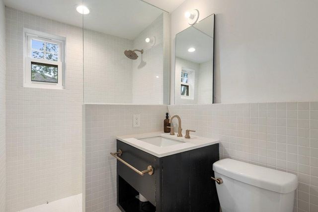 1016 E 43rd ST, Austin, TX 78751
