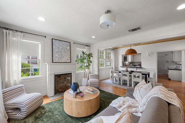 1016 E 43rd ST, Austin, TX 78751
