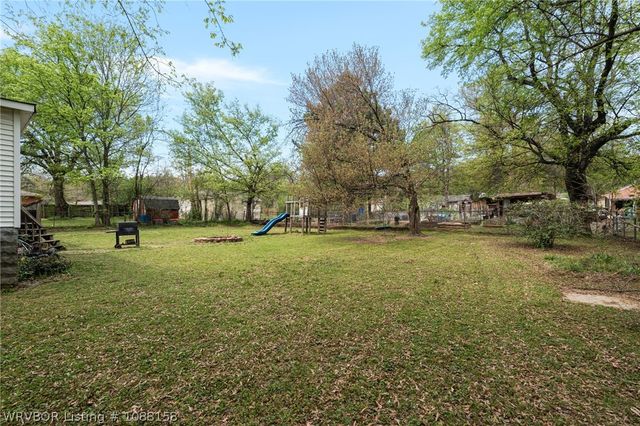 1215 Baldwin Street, Van Buren, AR 72956