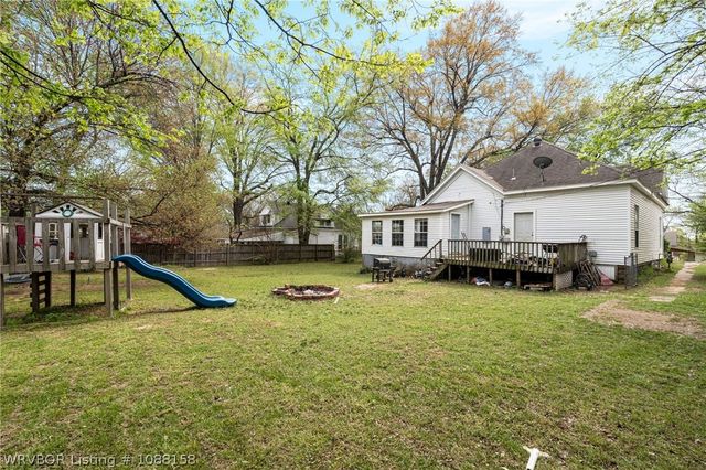 1215 Baldwin Street, Van Buren, AR 72956