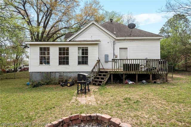 1215 Baldwin Street, Van Buren, AR 72956