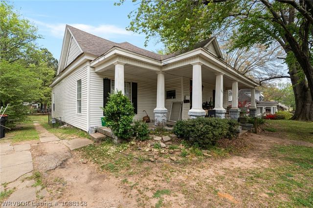1215 Baldwin Street, Van Buren, AR 72956