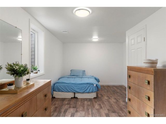 397 Cypress St, Broomfield, CO 80020