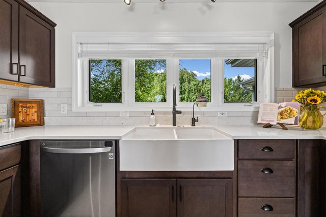 15130 Dartmoor Court, Rosemount, MN 55068