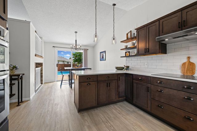15130 Dartmoor Court, Rosemount, MN 55068