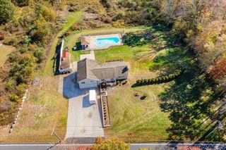 827 Thompson Road, Thompson, CT 06277