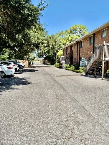 211 AIRPORT AVENUE W 111, Venice, FL 34285