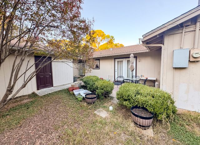 2205 10th Street, Brownwood, TX 76801