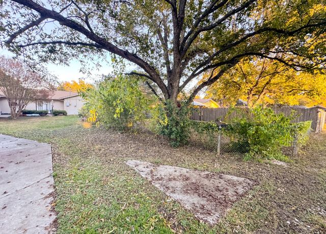 2205 10th Street, Brownwood, TX 76801