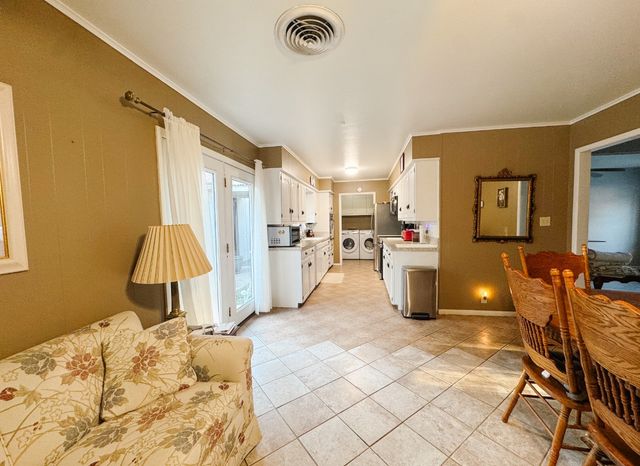 2205 10th Street, Brownwood, TX 76801