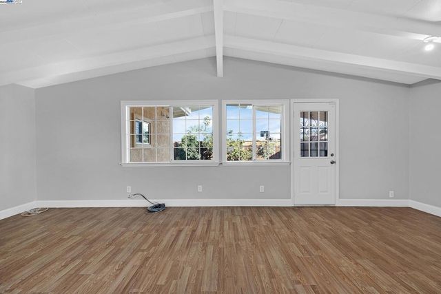 27946 Pompano Ave, Hayward, CA 94544