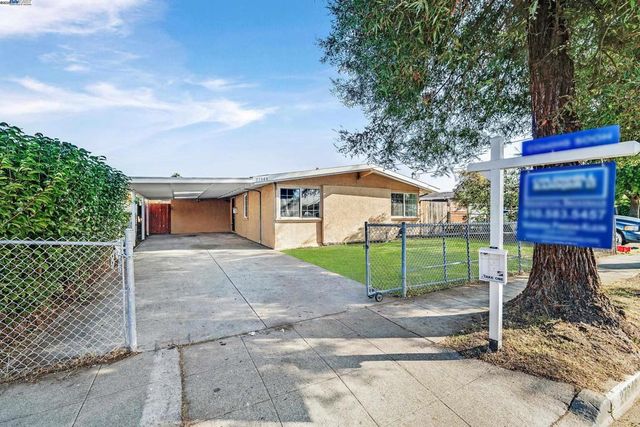 27946 Pompano Ave, Hayward, CA 94544