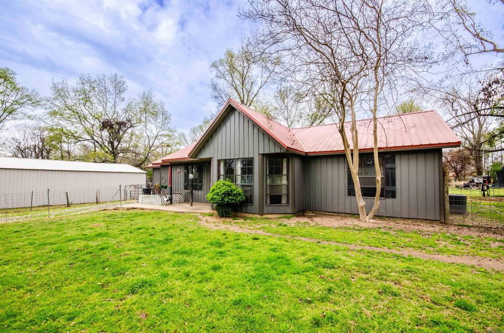 10 Annette Lane, Conway, AR 72032
