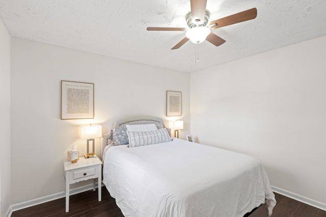 216 Fischer Dr, White House, TN 37188