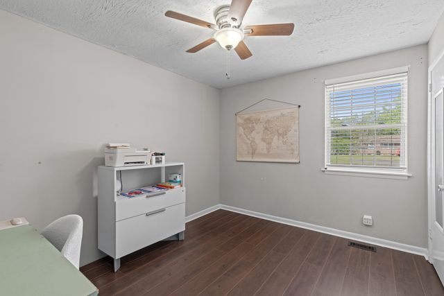 216 Fischer Dr, White House, TN 37188