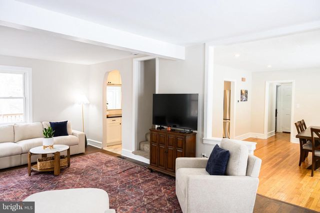 220 BALLIGOMINGO RD, Conshohocken, PA 19428