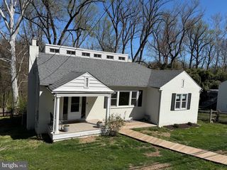 220 BALLIGOMINGO RD, Conshohocken, PA 19428