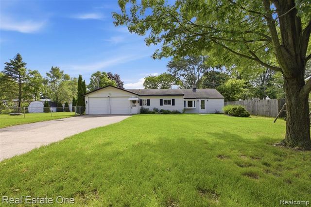 3003 Longview Avenue, Rochester Hills, MI 48307