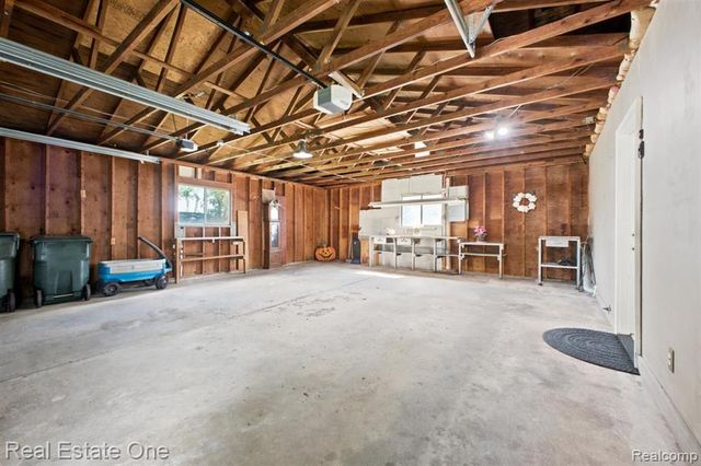 3003 Longview Avenue, Rochester Hills, MI 48307