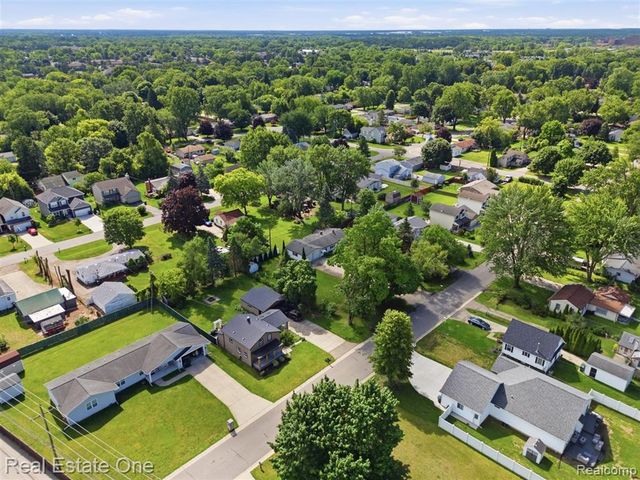 3003 Longview Avenue, Rochester Hills, MI 48307