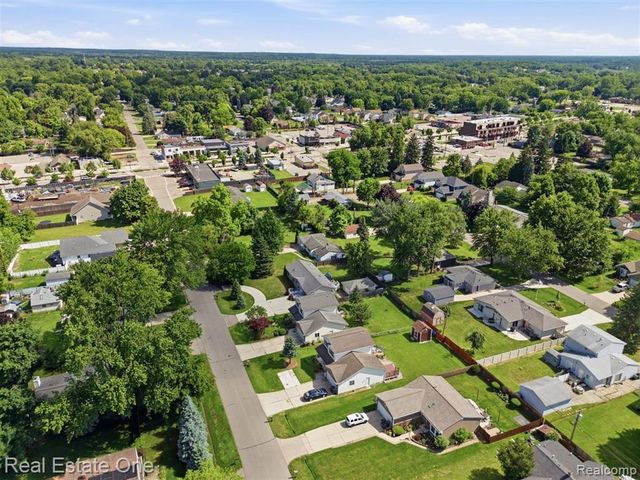 3003 Longview Avenue, Rochester Hills, MI 48307