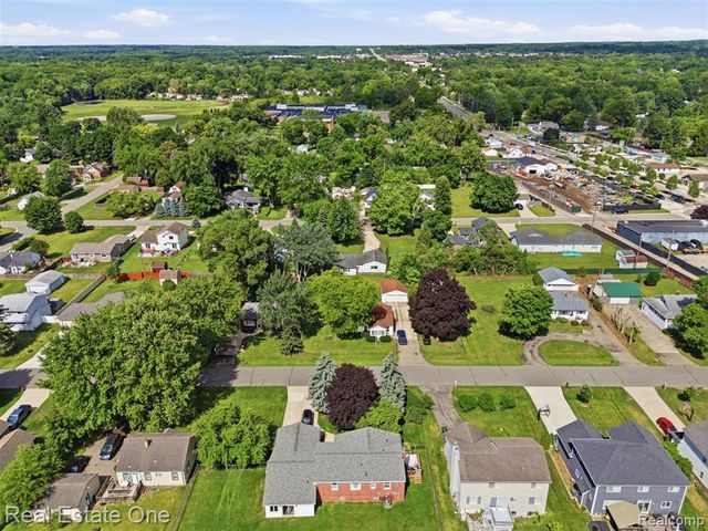 3003 Longview Avenue, Rochester Hills, MI 48307