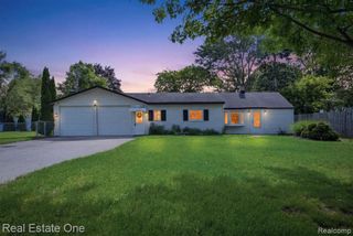 3003 Longview Avenue, Rochester Hills, MI 48307