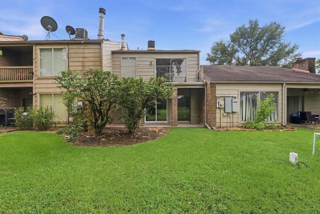8001 Rebawood Drive, Humble, TX 77346