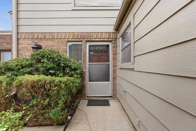 8001 Rebawood Drive, Humble, TX 77346