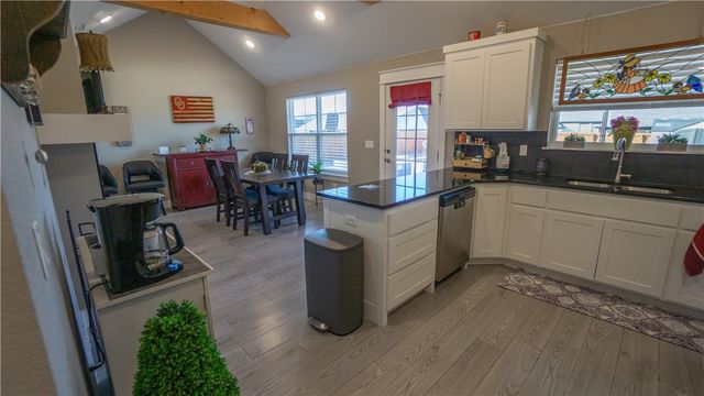 321 N Otoe Street, Farmington, AR 72730