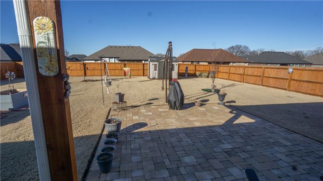 321 N Otoe Street, Farmington, AR 72730