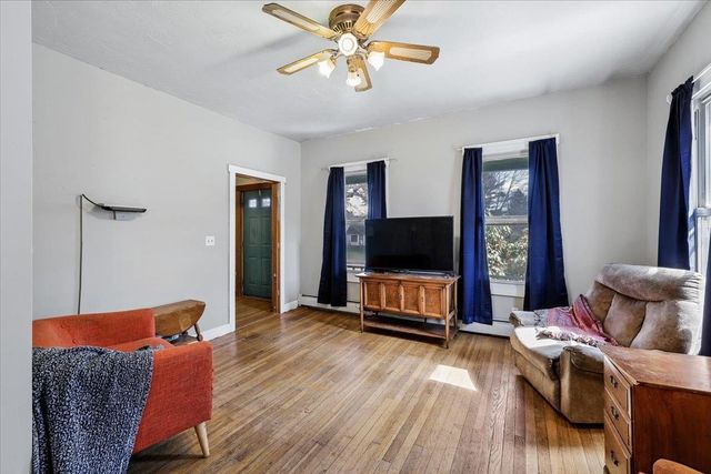 18 School Street, Belmont, NH 03220