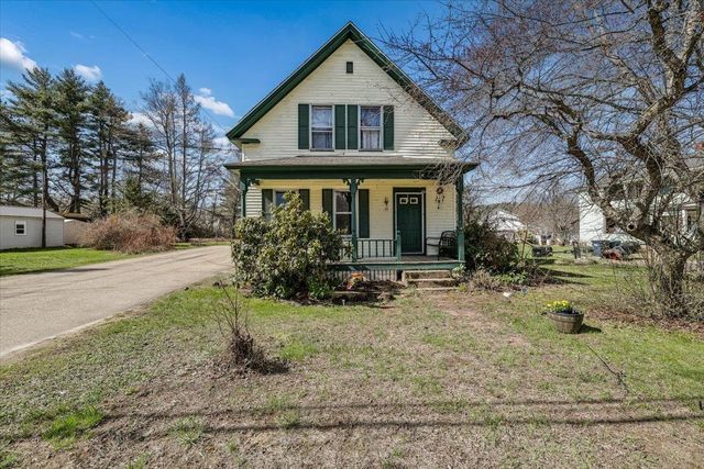 18 School Street, Belmont, NH 03220