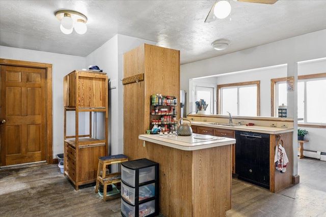 18 School Street, Belmont, NH 03220