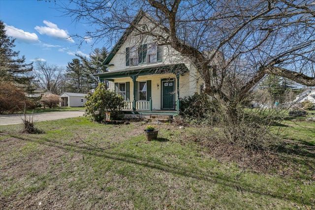 18 School Street, Belmont, NH 03220
