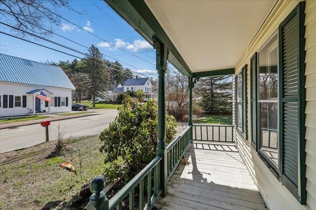 18 School Street, Belmont, NH 03220