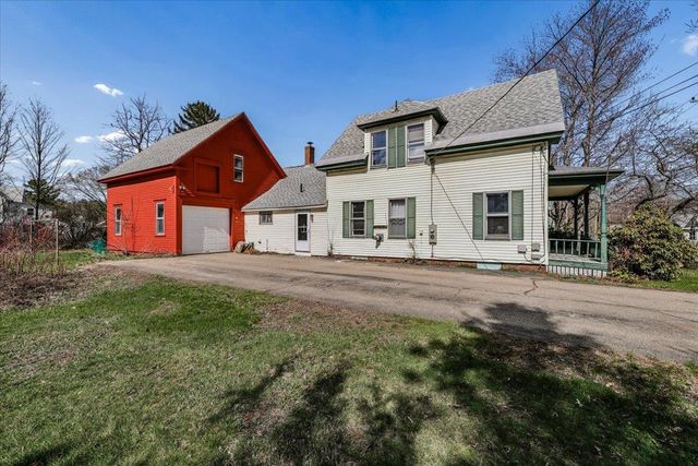 18 School Street, Belmont, NH 03220