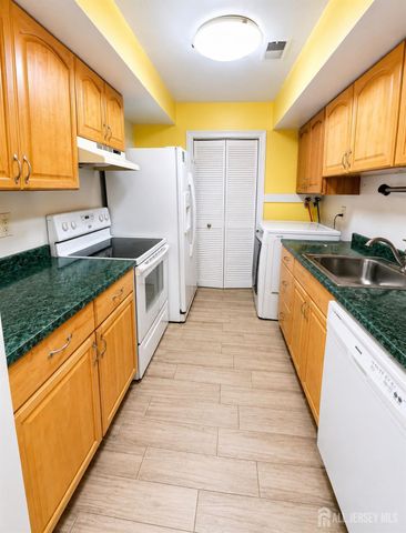 50-10 Prospect St Street, Metuchen, NJ 08840