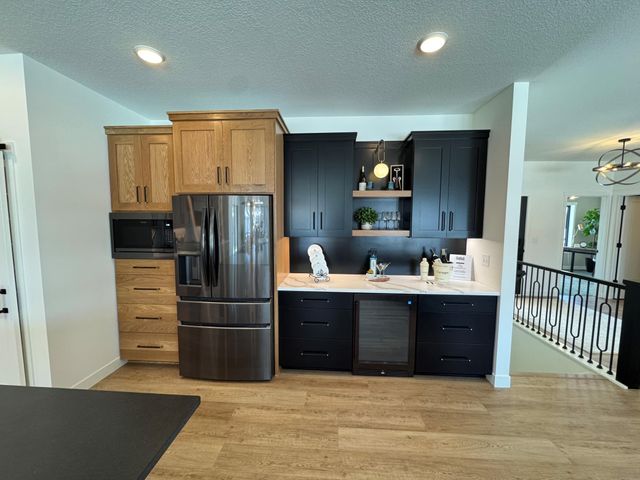 702 Summer Avenue SE, New Prague, MN 56071