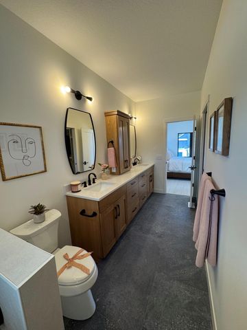 702 Summer Avenue SE, New Prague, MN 56071